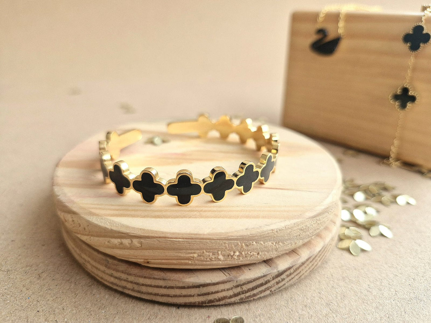 Van Cleef Handcuff
