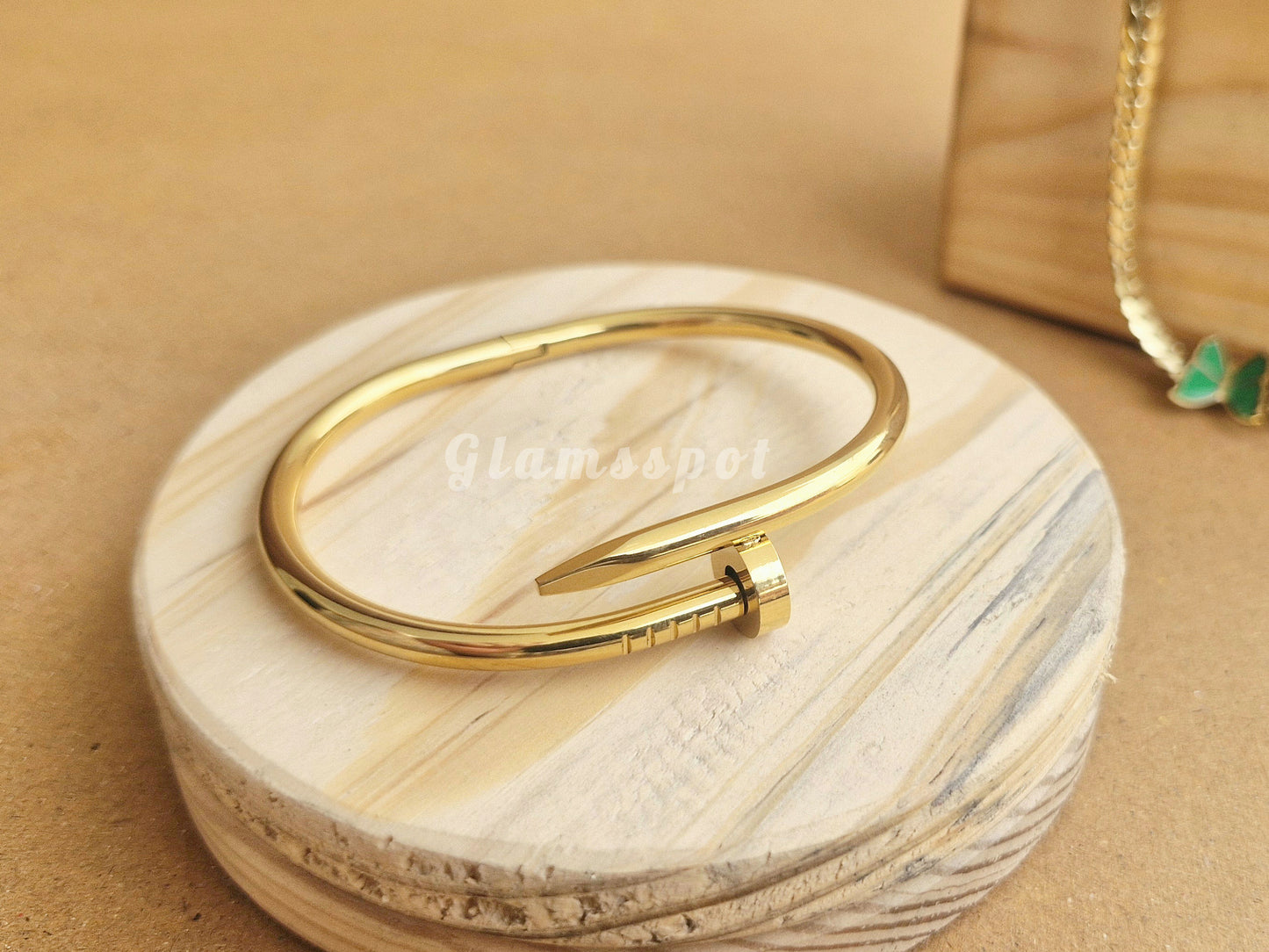 Nail Cartier