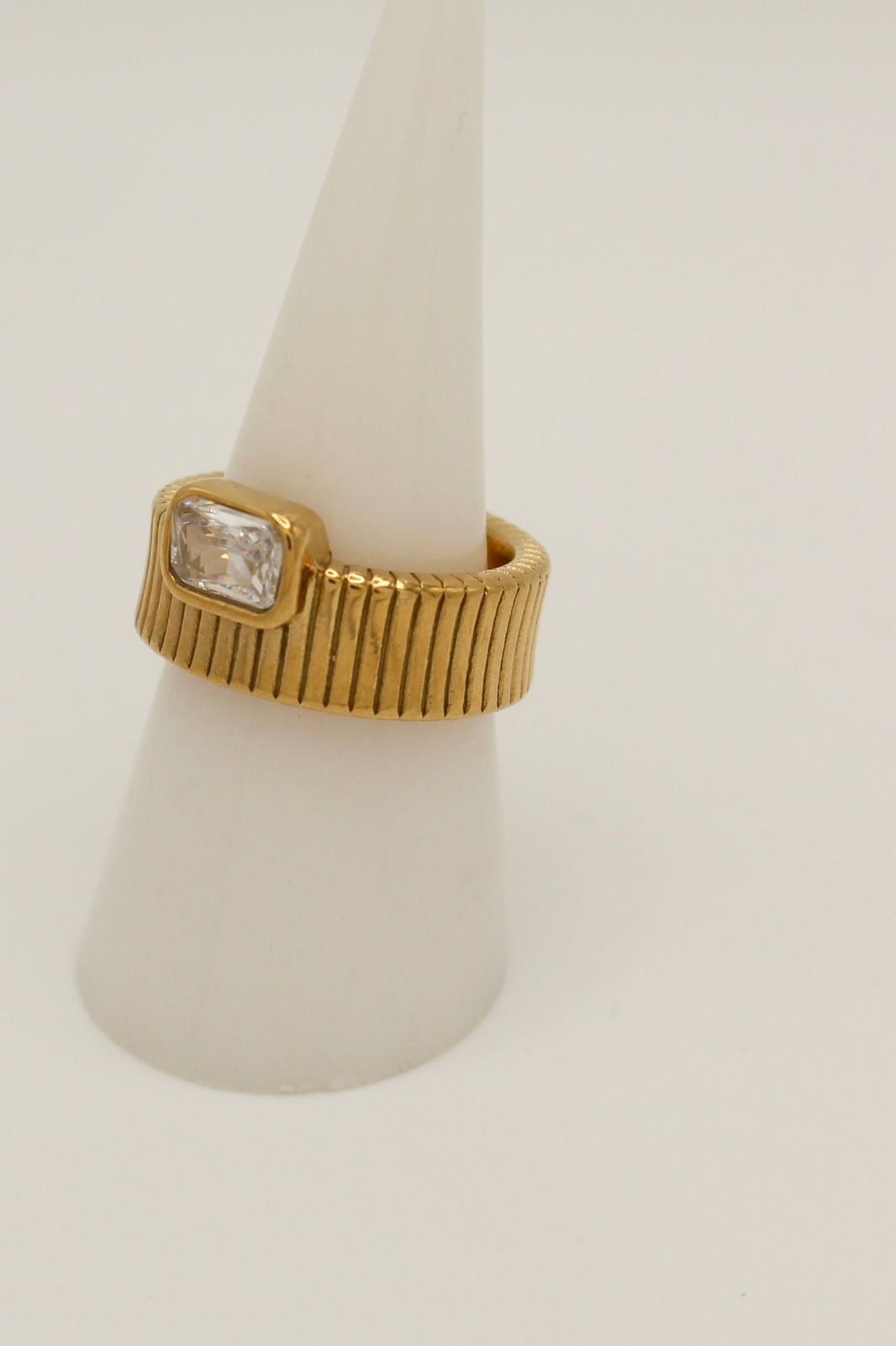 Chich Pearl Ring