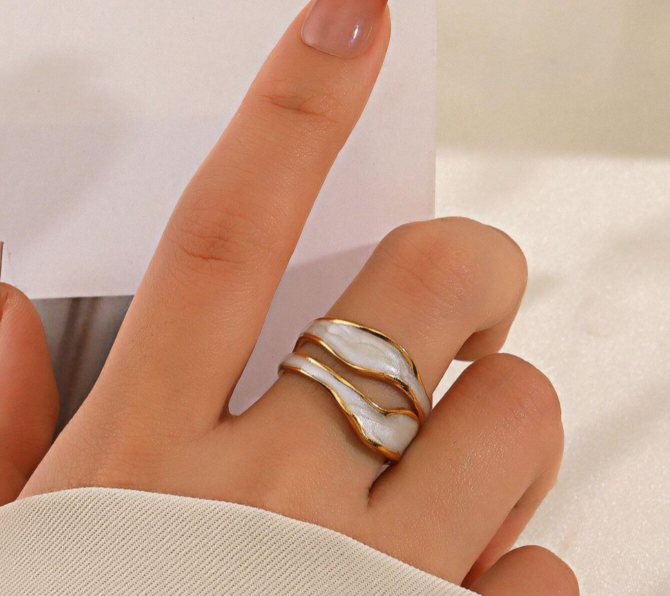 Wave Adjustable Ring