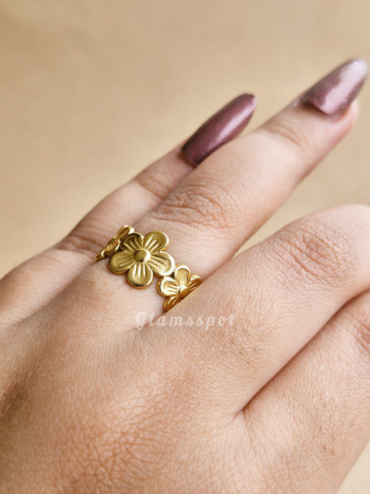 Gold Flower Ring