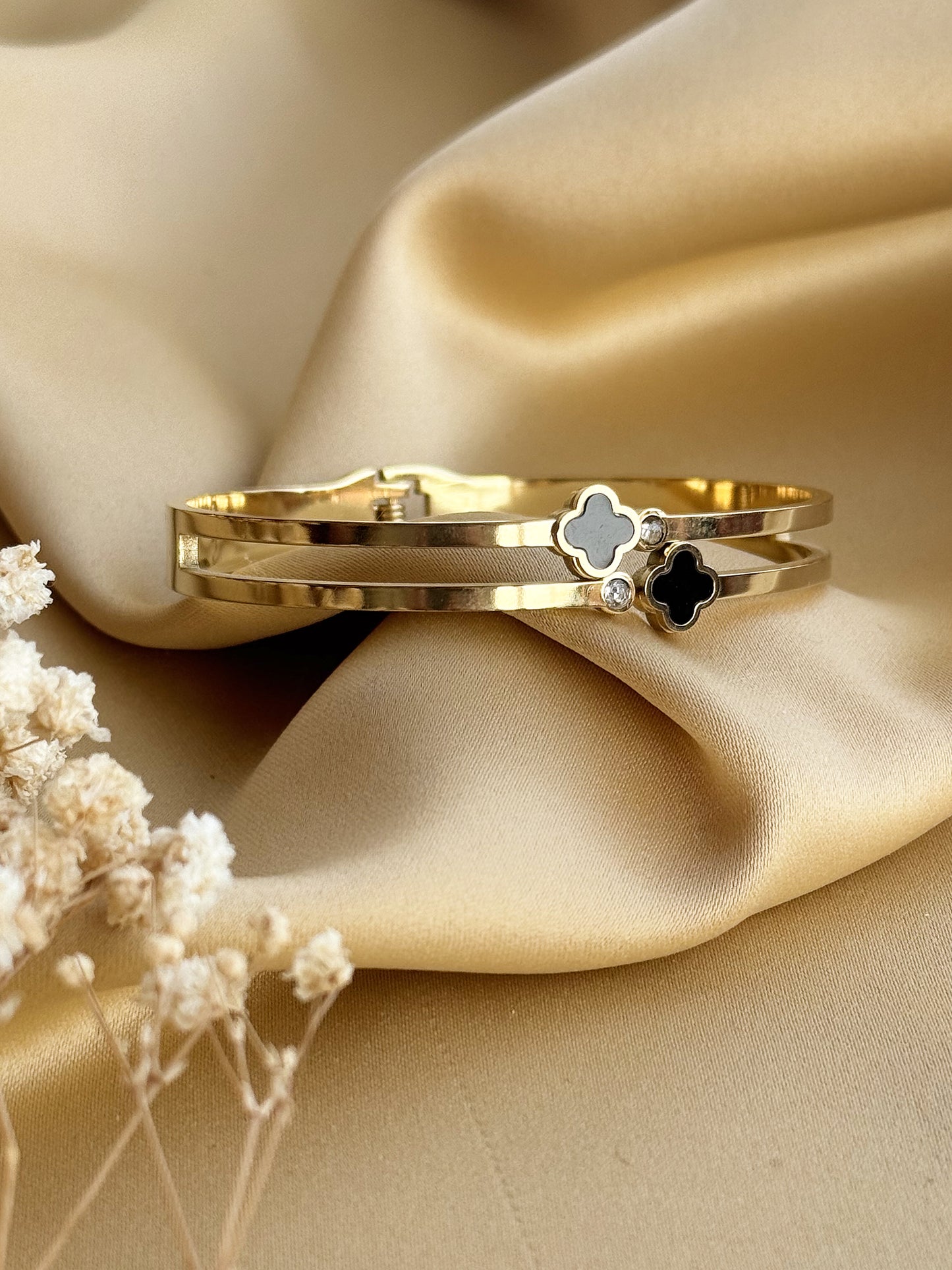 Double Layer Zircon Handcuff