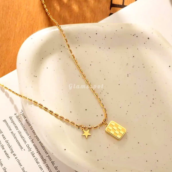 Gold Bar Necklace