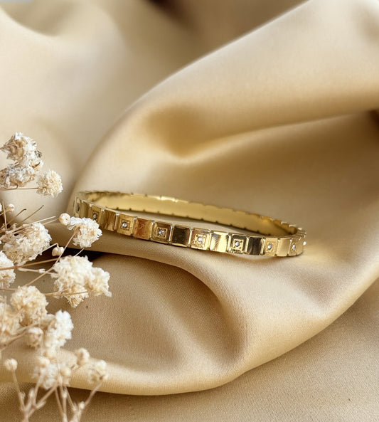 Blocks Stone Handcuff