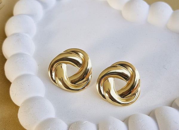 Gold Twisted Studs 1.0